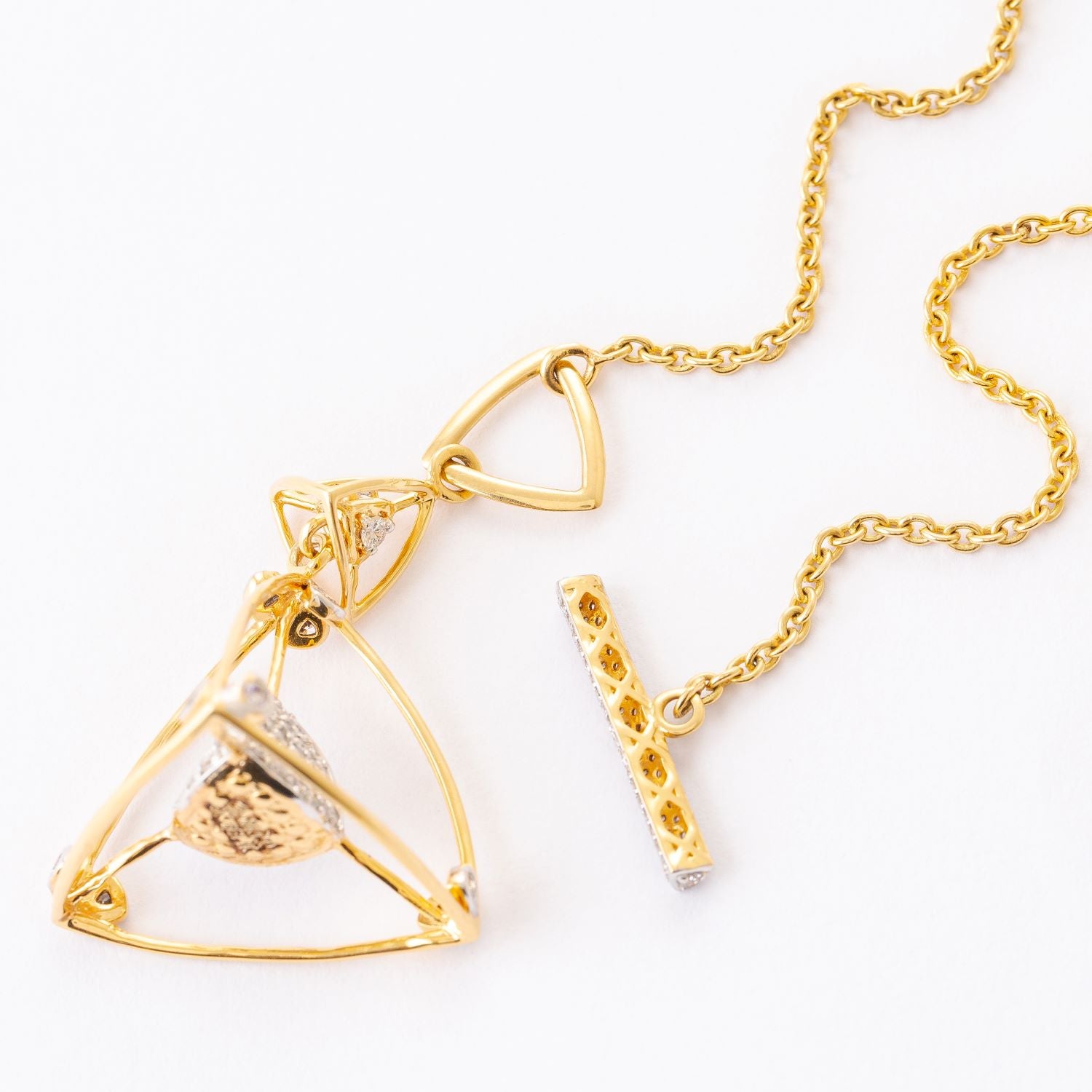 3 Space Collection Toggle Necklace (Gold & Diamond - 18kt)