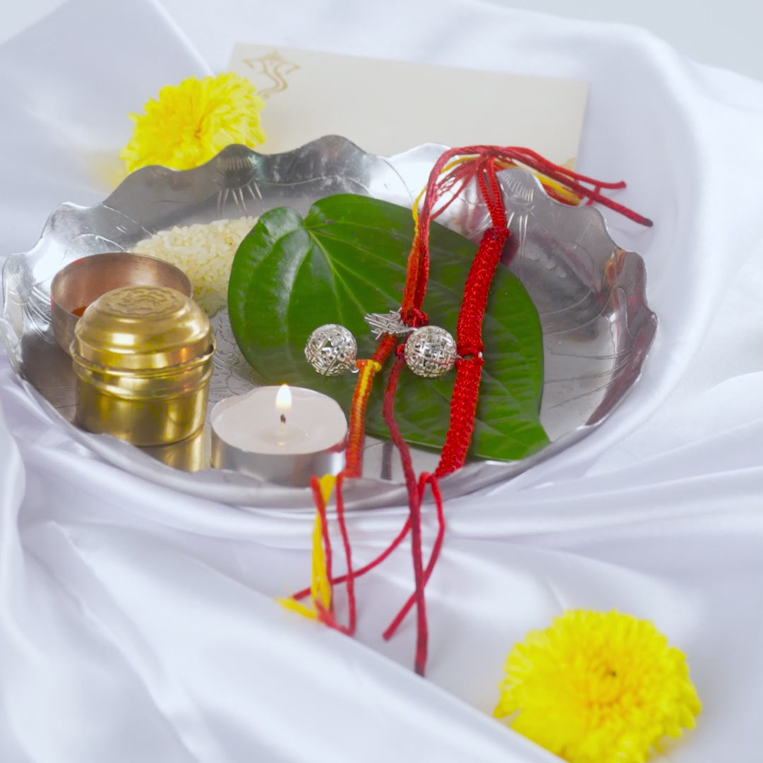 Rakhi Ganesha Shloka (Globe) Silver