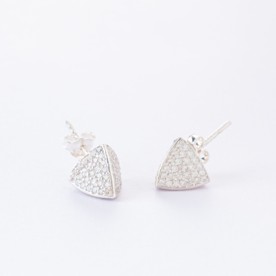 3 Space Pyramid Shine Large Ear Studs (925 Sterling Silver)