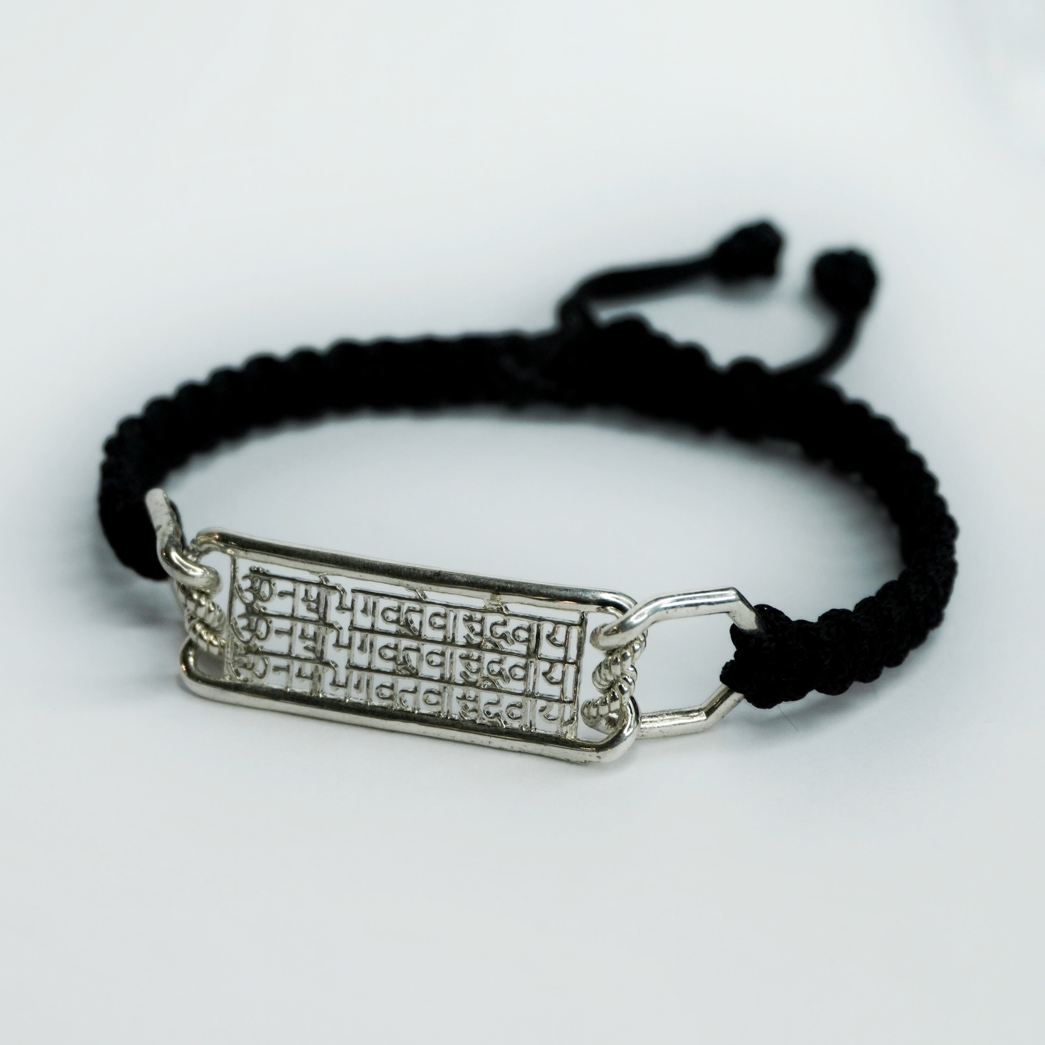 Om Namo Bhagavate Vasudevaya Bracelet (925 Sterling Silver)